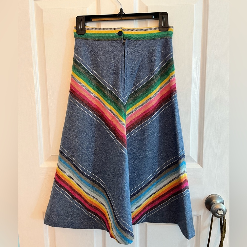 One-of-a-kind vintage skirt - Picture 3 of 6